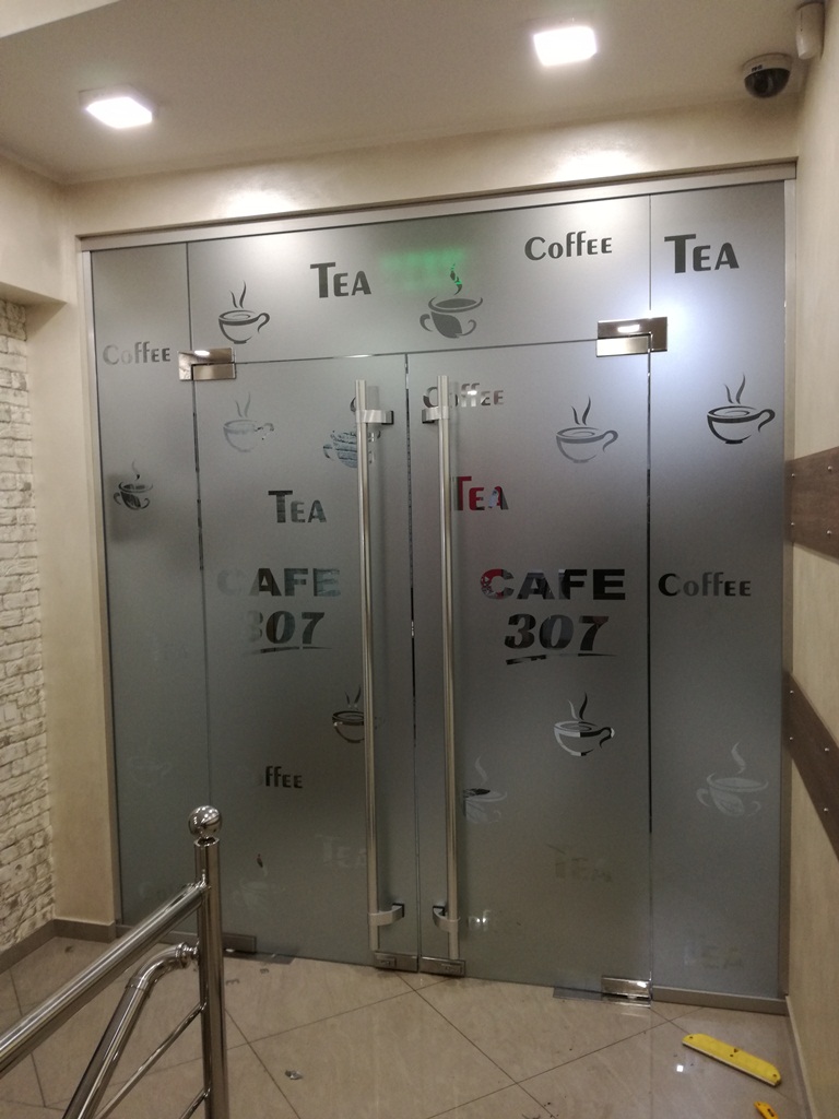 Aplicarea imaginilor printate pe sticlă